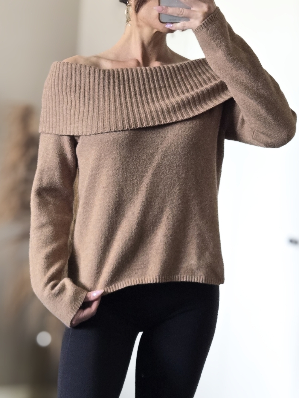 Old Navy Off Shoulder Sweater Camel Brown Foldover Neck Cozy Knit Size L Neutral